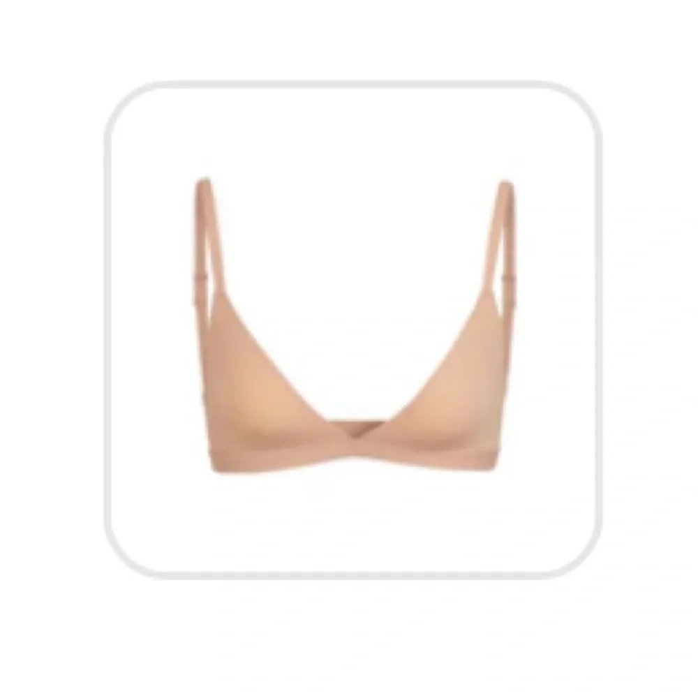 Skims fits everybody triangle bralette - Picture 5 of 5